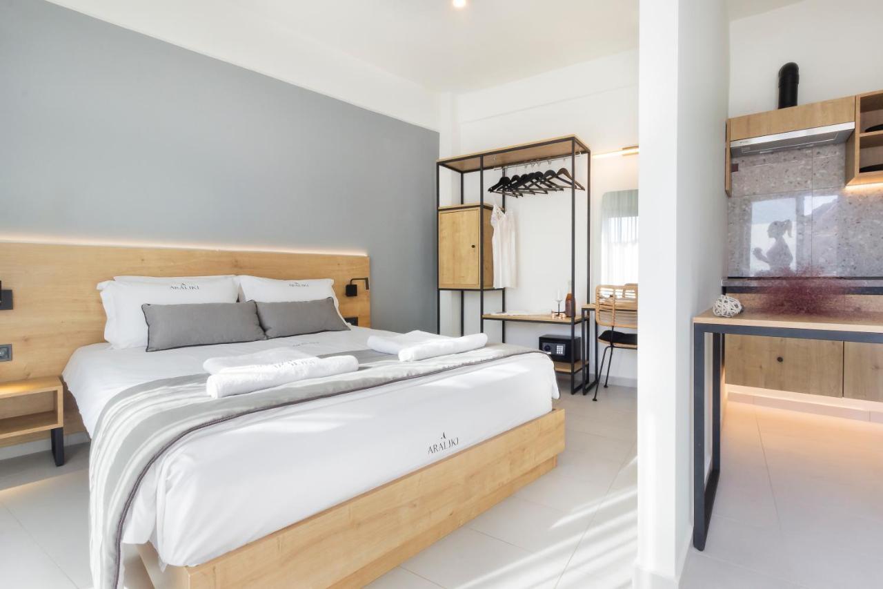 Araliki Suites Поліхроно Екстер'єр фото