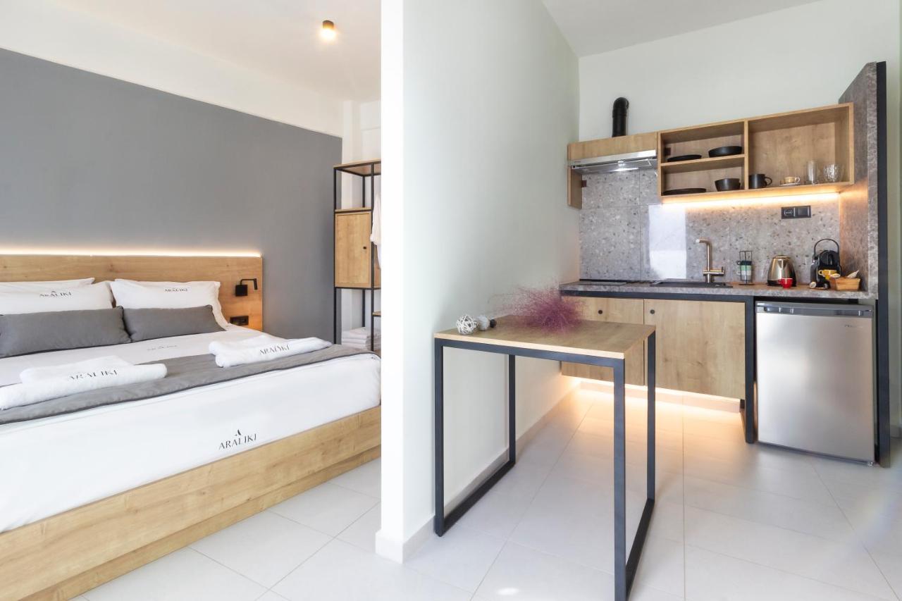 Araliki Suites Поліхроно Екстер'єр фото